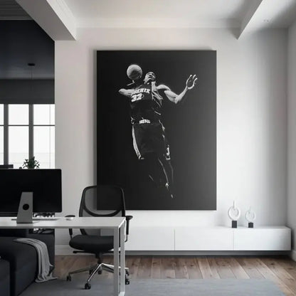 Full framed canvas showing the athletic silhouette of Amar'e Stoudemire - #2 against a dark background.