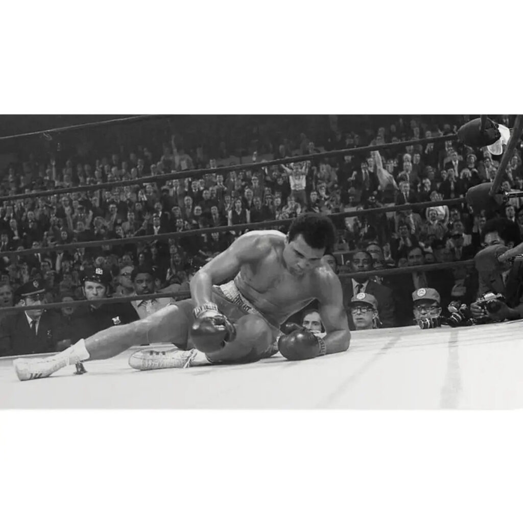 Muhammad Ali knockdown canvas – Rise Again