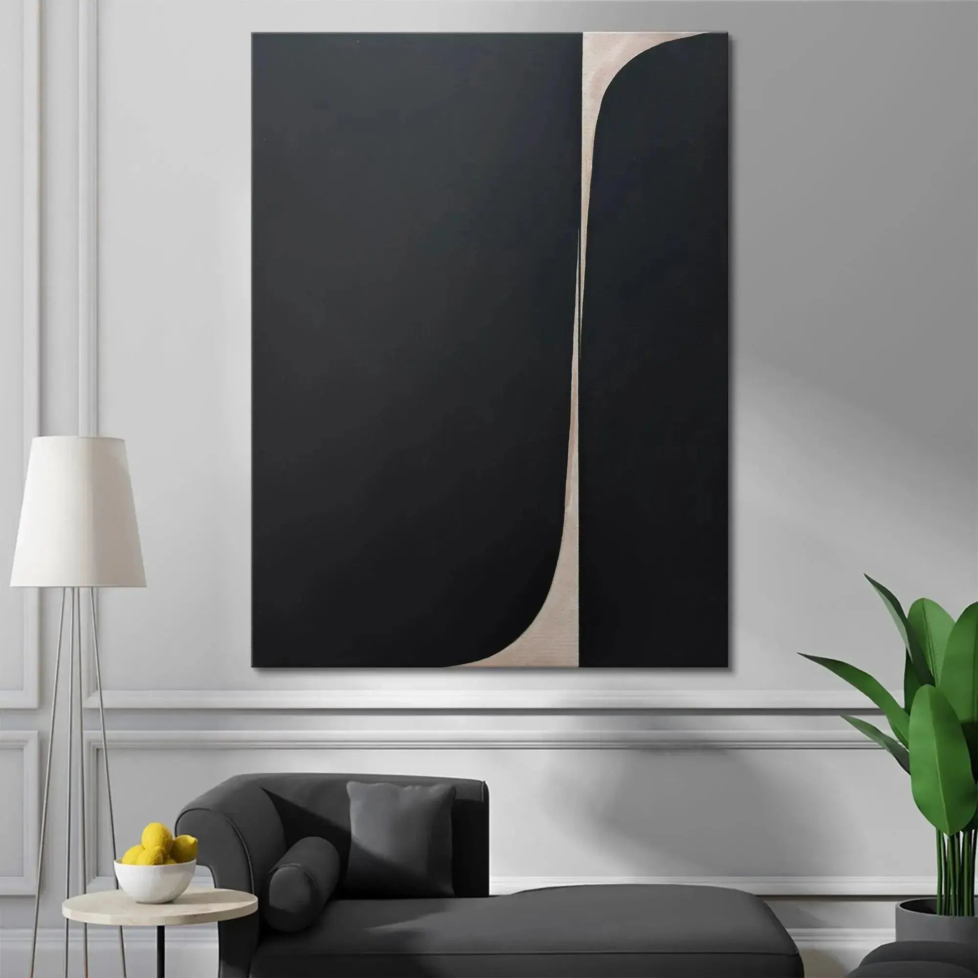 The delicate light beige edge detail running vertically through the Black Shino composition.