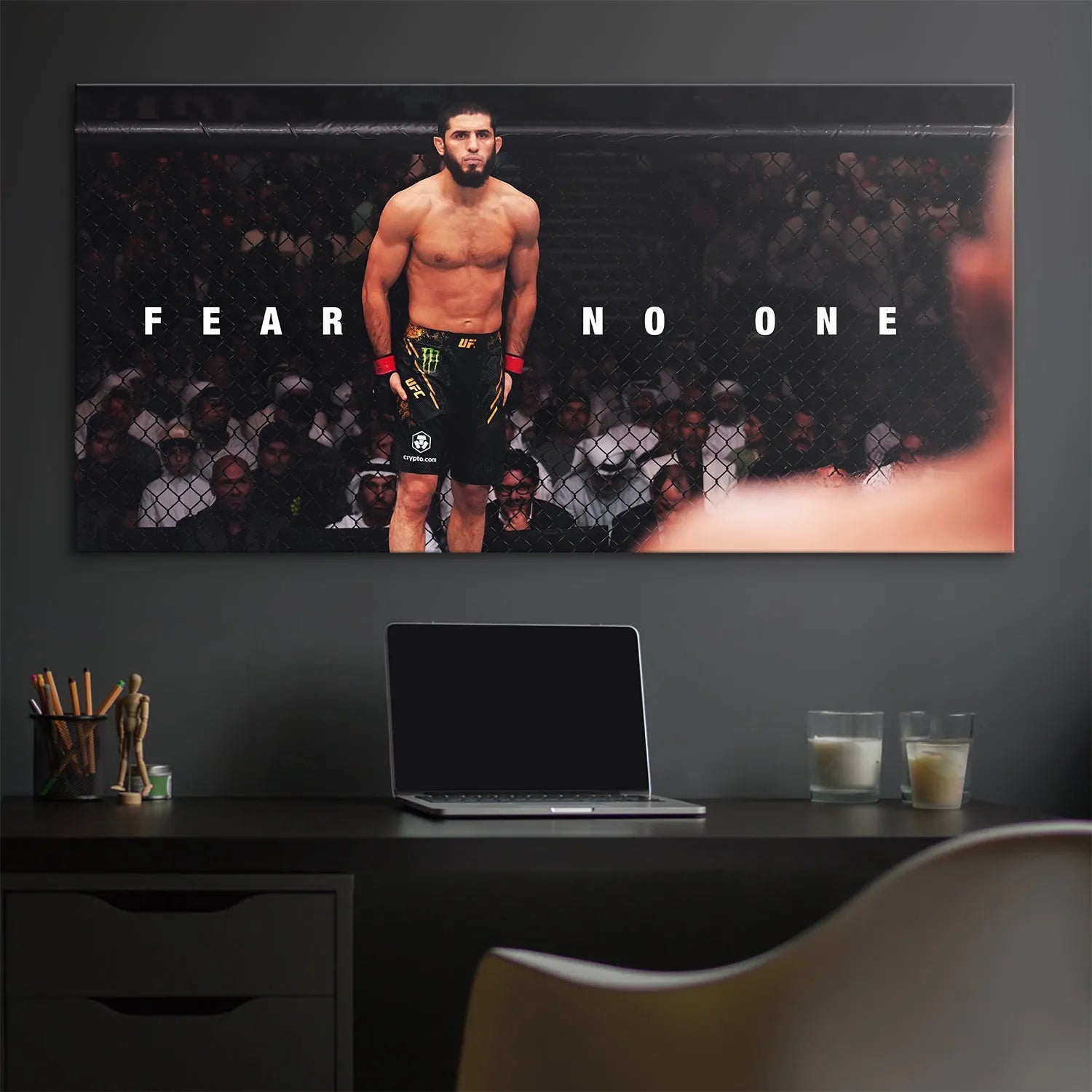 Detailed view of the print texture emphasizing the bold 'FEAR NO ONE' text overlaying the image of Islam Makhachev.