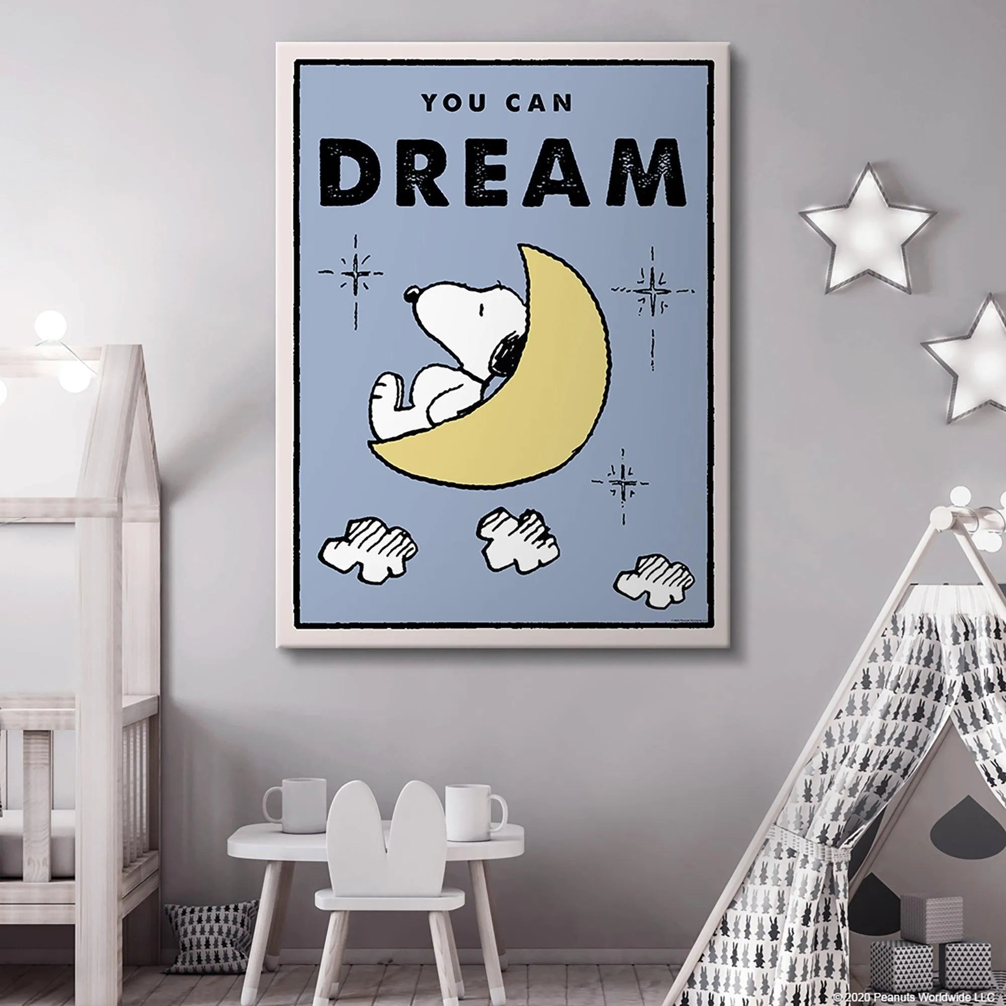 Texture simulation alt text of the high-quality matte finish on the calming light blue background of the Kids PEANUTS - You Can Dream print.
