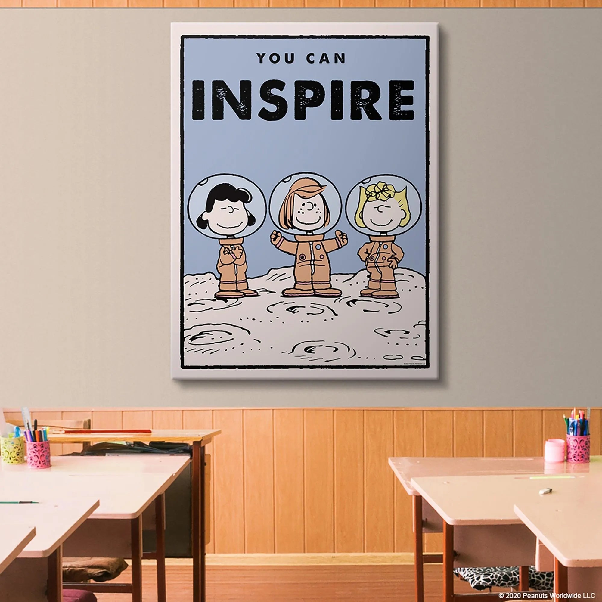 Side angle of the canvas texture used for the 'Kids PEANUTS - You Can Inspire' print, focusing on the matte finish of the paper.