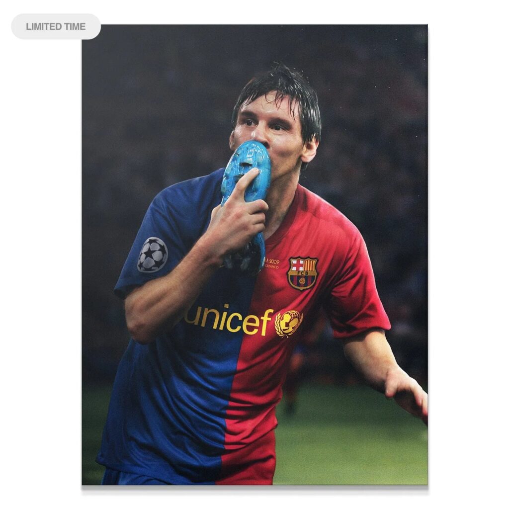 Messi - Boot Kiss