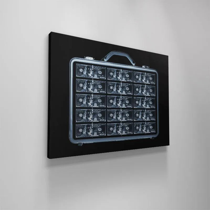 Corner detail emphasizing the rigid frame and handle revealed clearly by Security X-RAY technology.